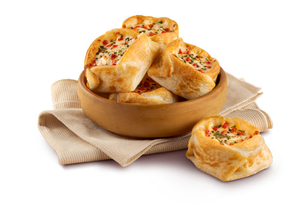 tarteletas-hojaldradas-caseras Tarteletas hojaldradas caseras rellenas con queso